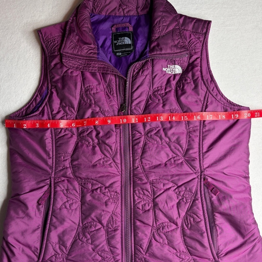 The North Face Women’s Magenta Color Vest, size medium - Picture 7 of 8